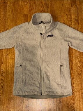 Patagonia Capra Fleece Diamond Quilted Jacket Women’s XS Oyster Cream/Gray